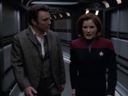 extant_StarTrek_VOY_6x17-SpiritFolk_03183.jpg