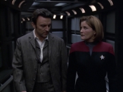 extant_StarTrek_VOY_6x17-SpiritFolk_03187.jpg