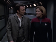 extant_StarTrek_VOY_6x17-SpiritFolk_03189.jpg