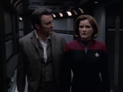 extant_StarTrek_VOY_6x17-SpiritFolk_03190.jpg