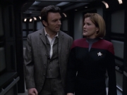 extant_StarTrek_VOY_6x17-SpiritFolk_03193.jpg