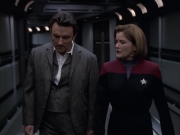 extant_StarTrek_VOY_6x17-SpiritFolk_03195.jpg