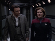 extant_StarTrek_VOY_6x17-SpiritFolk_03196.jpg