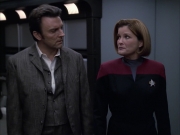 extant_StarTrek_VOY_6x17-SpiritFolk_03209.jpg