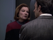 extant_StarTrek_VOY_6x17-SpiritFolk_03225.jpg