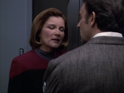 extant_StarTrek_VOY_6x17-SpiritFolk_03227.jpg