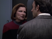 extant_StarTrek_VOY_6x17-SpiritFolk_03228.jpg