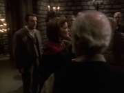 Filename=extant_StarTrek_VOY_6x17-SpiritFolk_03313.jpg
Filesize=138KiB
Dimensions=1200x900
Date added=Jan 02, 2020 extant_StarTrek_VOY_6x17-SpiritFolk_03313.jpg