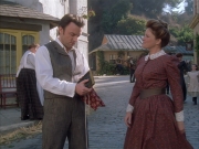 extant_StarTrek_VOY_6x17-SpiritFolk_03589.jpg