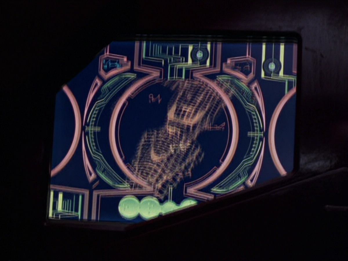 extant_StarTrek_VOY_6x18-AshesToAshes_00032.jpg