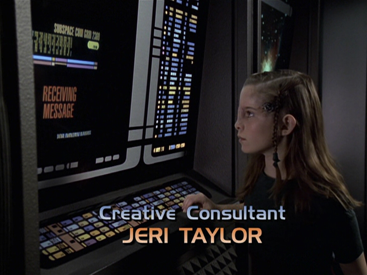 extant_StarTrek_VOY_6x18-AshesToAshes_00256.jpg