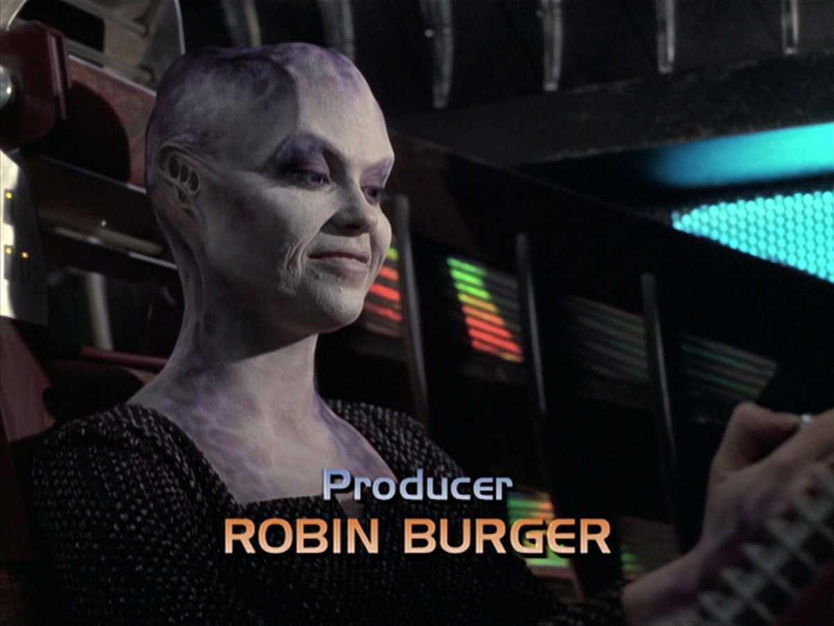 extant_StarTrek_VOY_6x18-AshesToAshes_00276.jpg