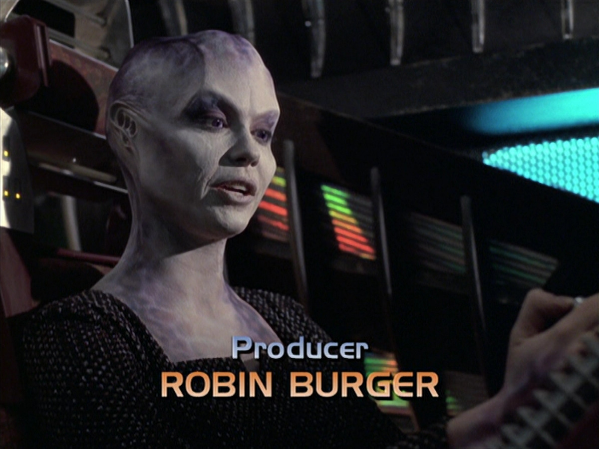 extant_StarTrek_VOY_6x18-AshesToAshes_00277.jpg