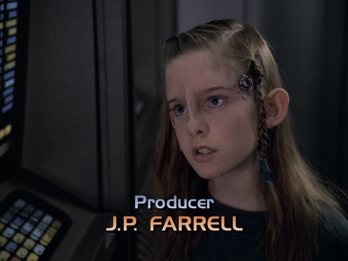 extant_StarTrek_VOY_6x18-AshesToAshes_00285.jpg
