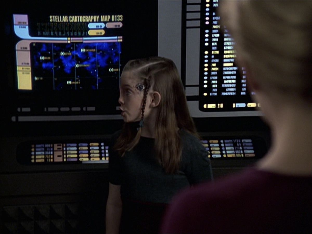 extant_StarTrek_VOY_6x18-AshesToAshes_00409.jpg