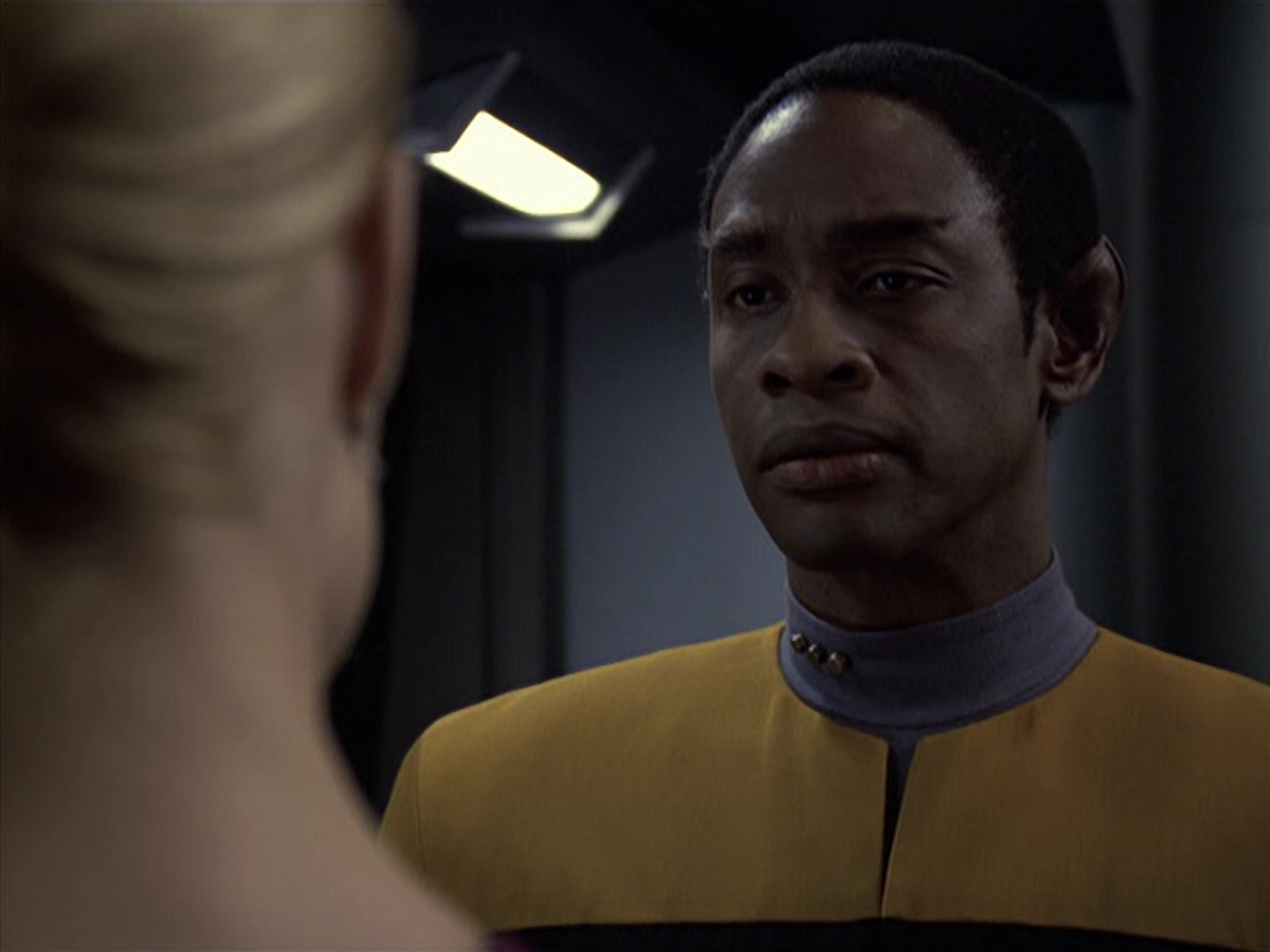 extant_StarTrek_VOY_6x18-AshesToAshes_00442.jpg