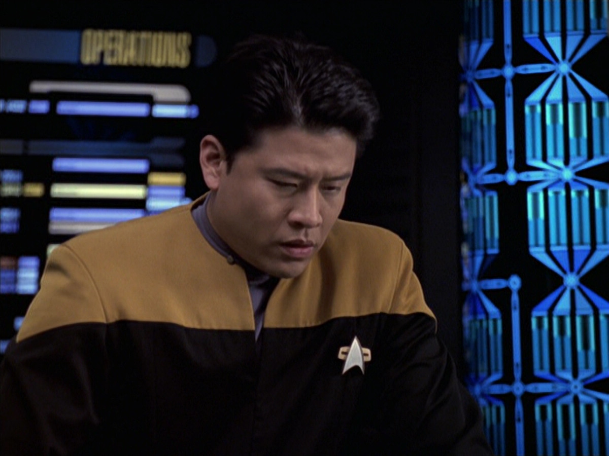 extant_StarTrek_VOY_6x18-AshesToAshes_00549.jpg