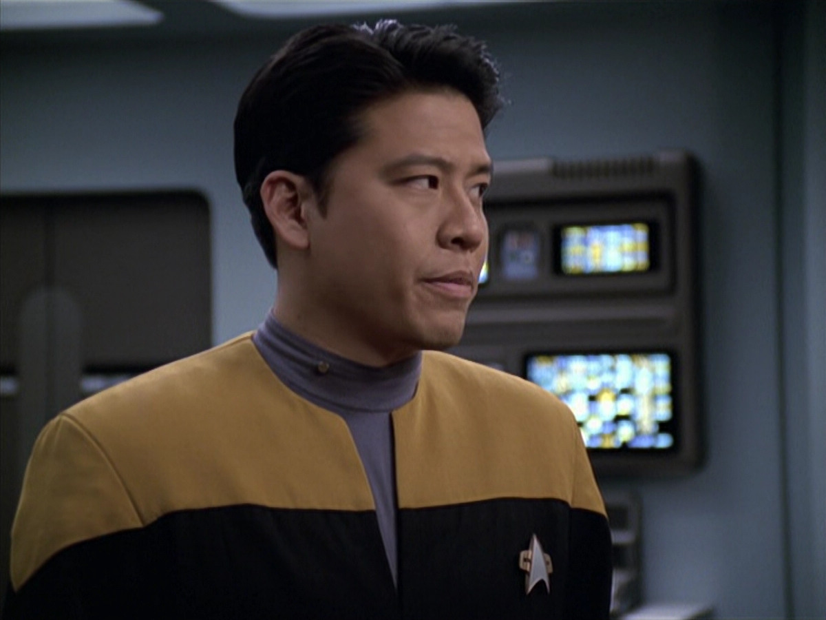 extant_StarTrek_VOY_6x18-AshesToAshes_00590.jpg