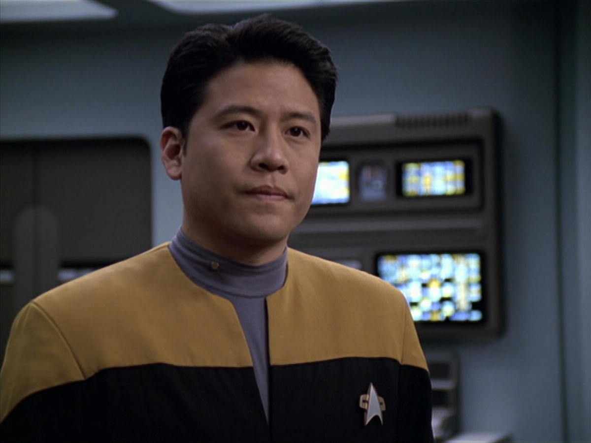 extant_StarTrek_VOY_6x18-AshesToAshes_00617.jpg