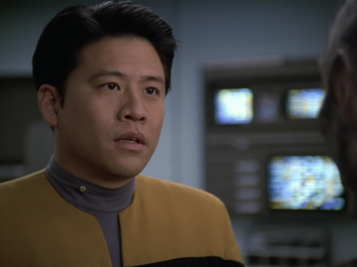 extant_StarTrek_VOY_6x18-AshesToAshes_00857.jpg
