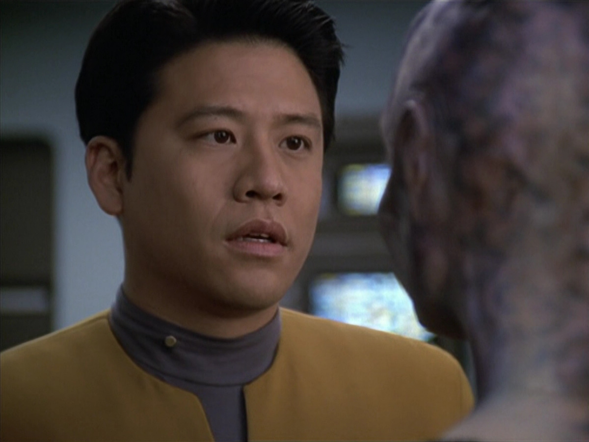 extant_StarTrek_VOY_6x18-AshesToAshes_00859.jpg