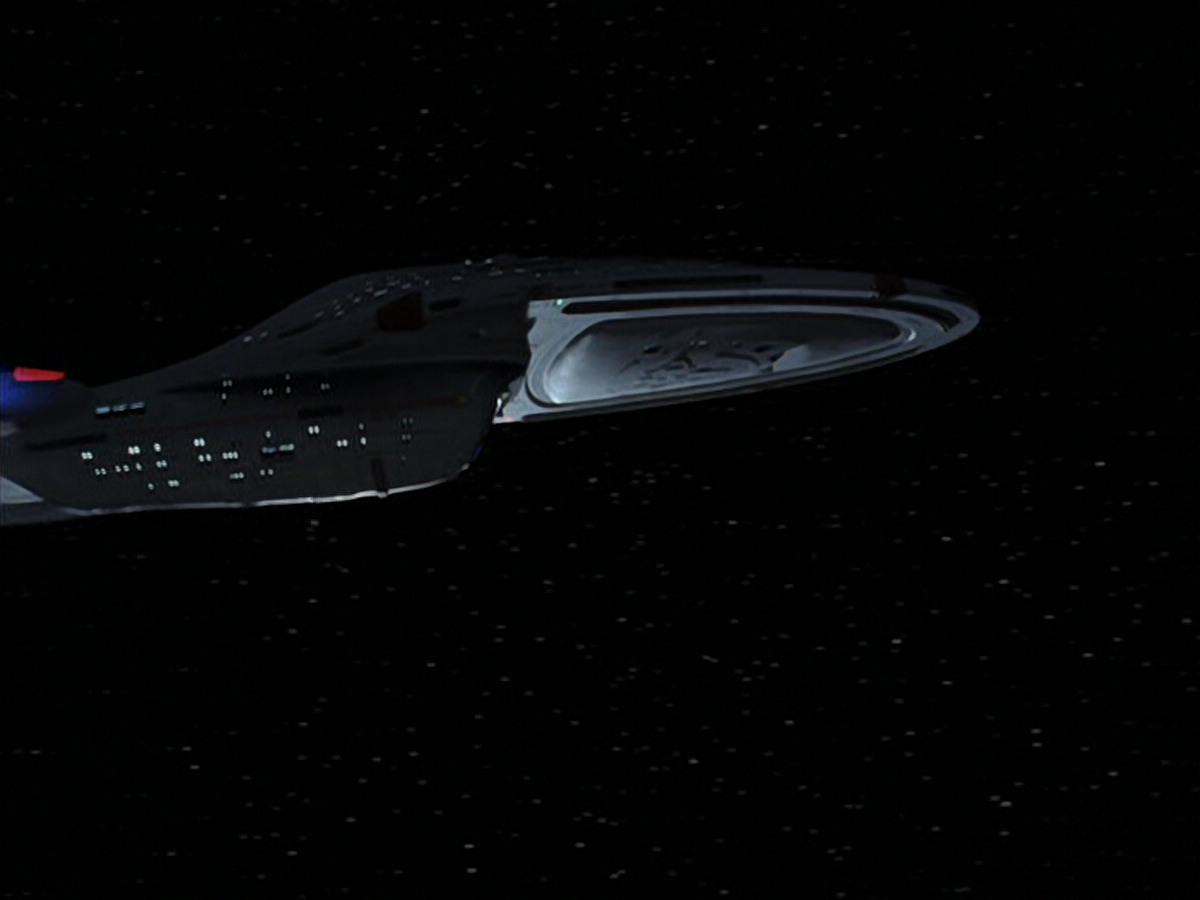 extant_StarTrek_VOY_6x18-AshesToAshes_00885.jpg