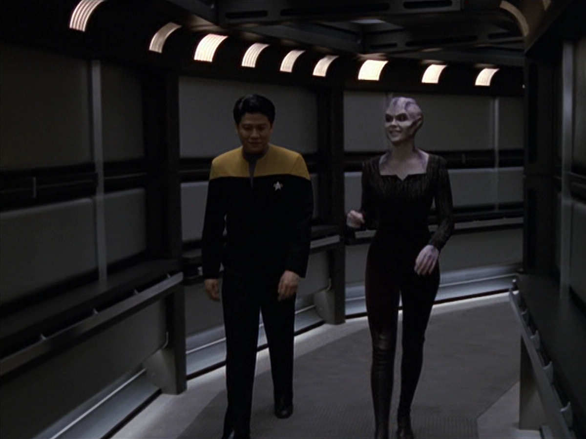 extant_StarTrek_VOY_6x18-AshesToAshes_00972.jpg