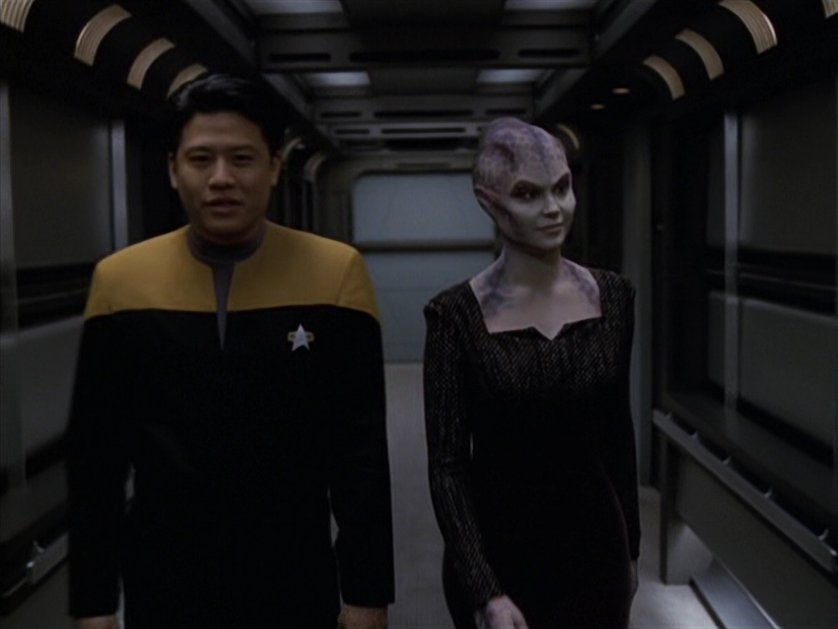 extant_StarTrek_VOY_6x18-AshesToAshes_00993.jpg