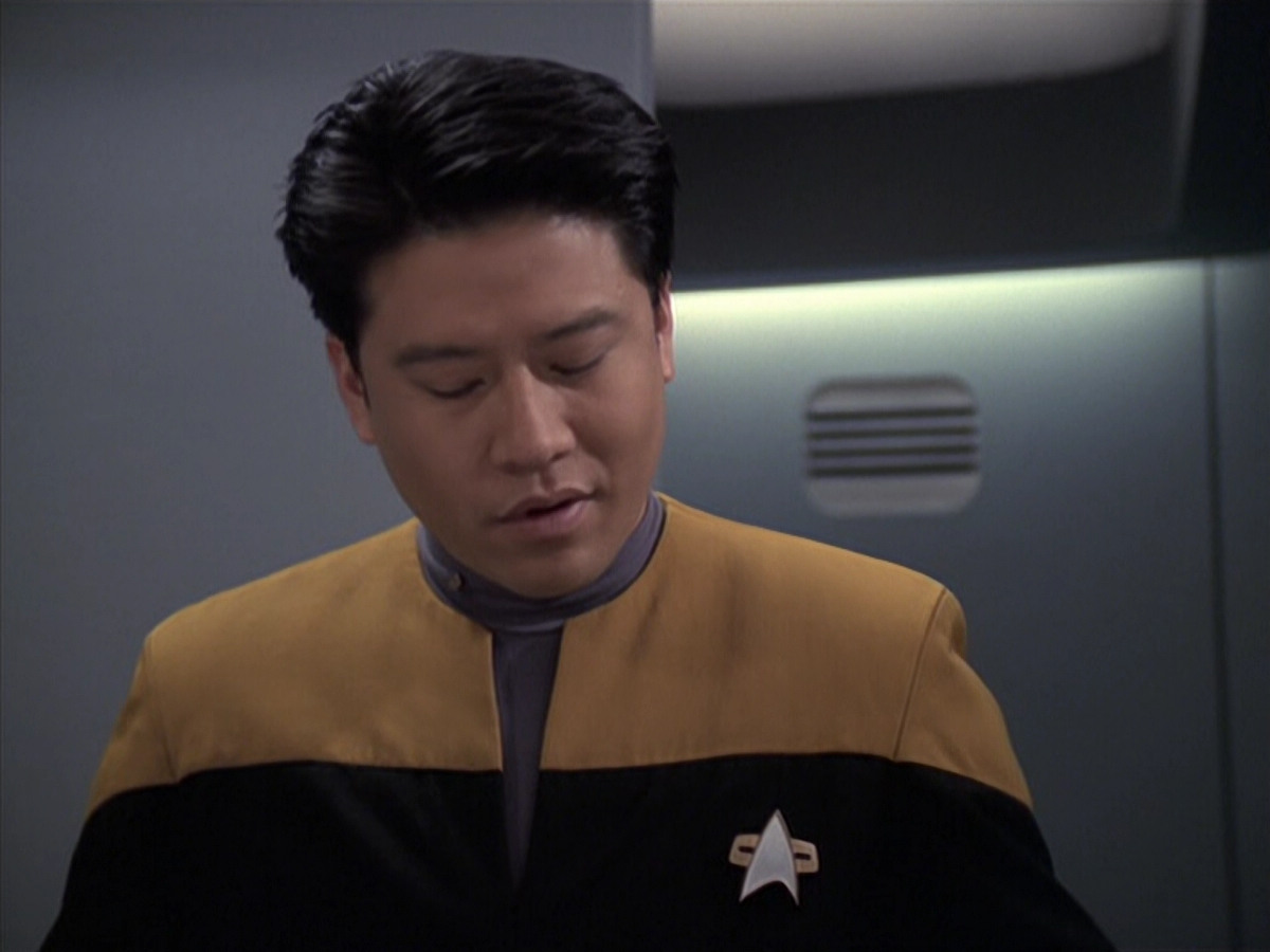 extant_StarTrek_VOY_6x18-AshesToAshes_01288.jpg