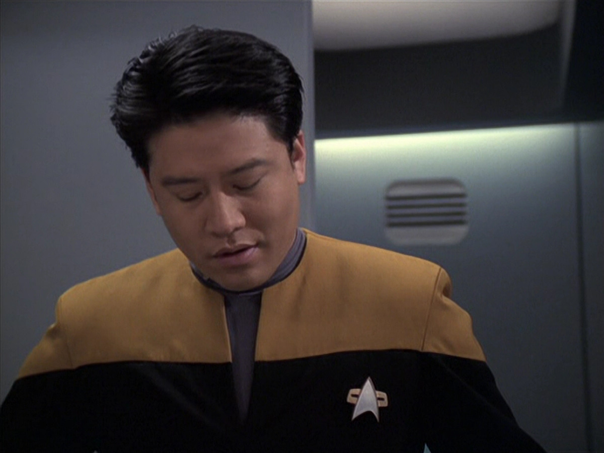 extant_StarTrek_VOY_6x18-AshesToAshes_01289.jpg