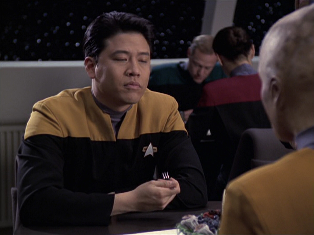 extant_StarTrek_VOY_6x18-AshesToAshes_01621.jpg