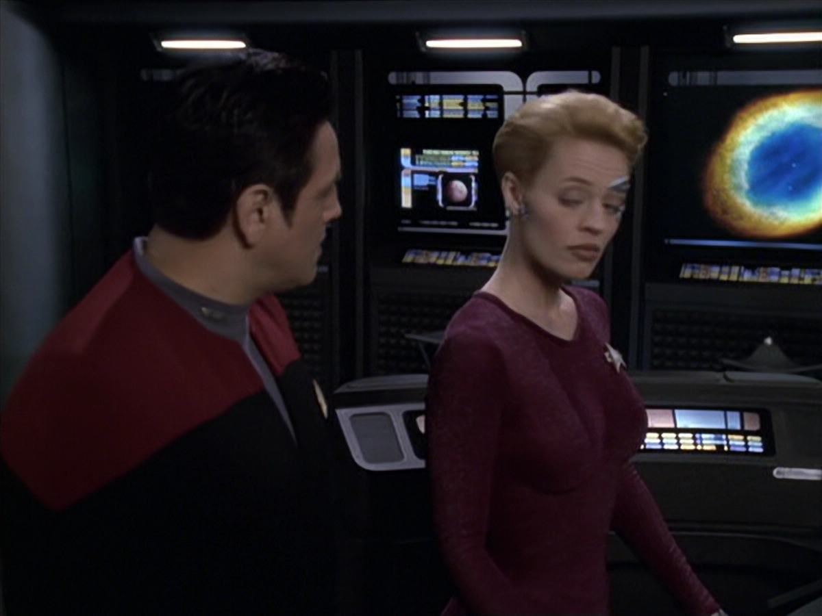 extant_StarTrek_VOY_6x18-AshesToAshes_01784.jpg