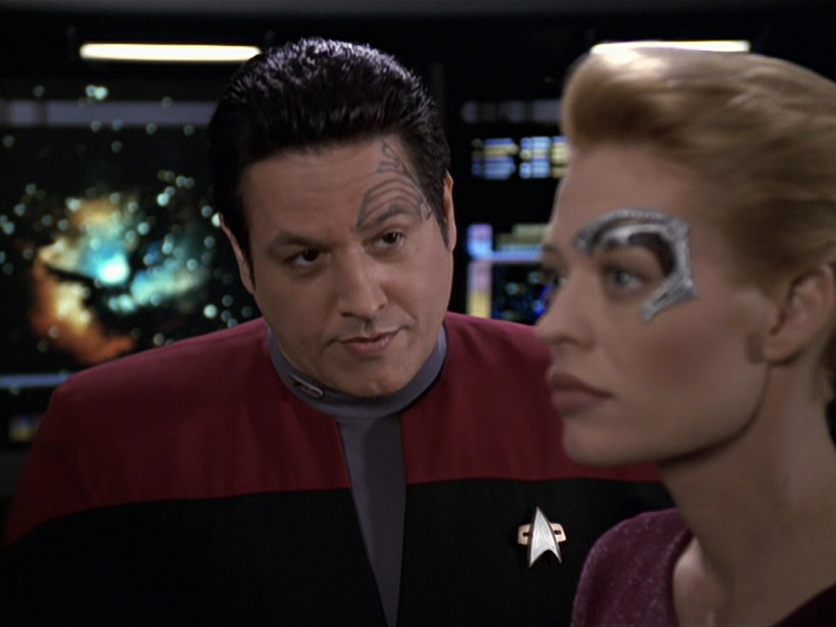 extant_StarTrek_VOY_6x18-AshesToAshes_01843.jpg