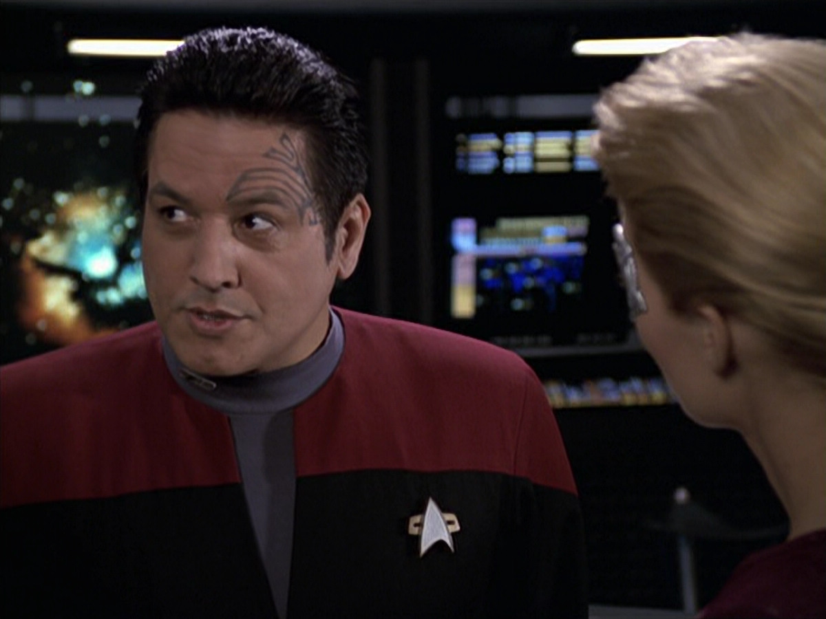 extant_StarTrek_VOY_6x18-AshesToAshes_01854.jpg