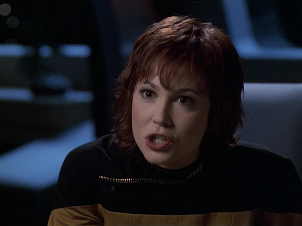 extant_StarTrek_VOY_6x18-AshesToAshes_02210.jpg