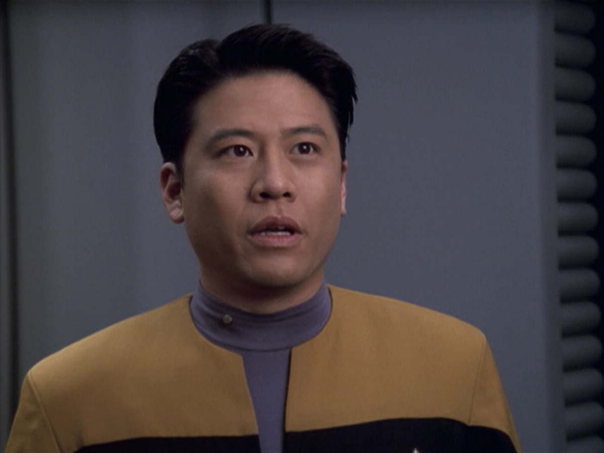 extant_StarTrek_VOY_6x18-AshesToAshes_02799.jpg