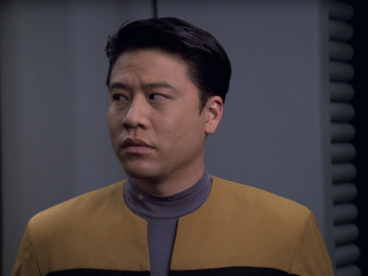 extant_StarTrek_VOY_6x18-AshesToAshes_02914.jpg