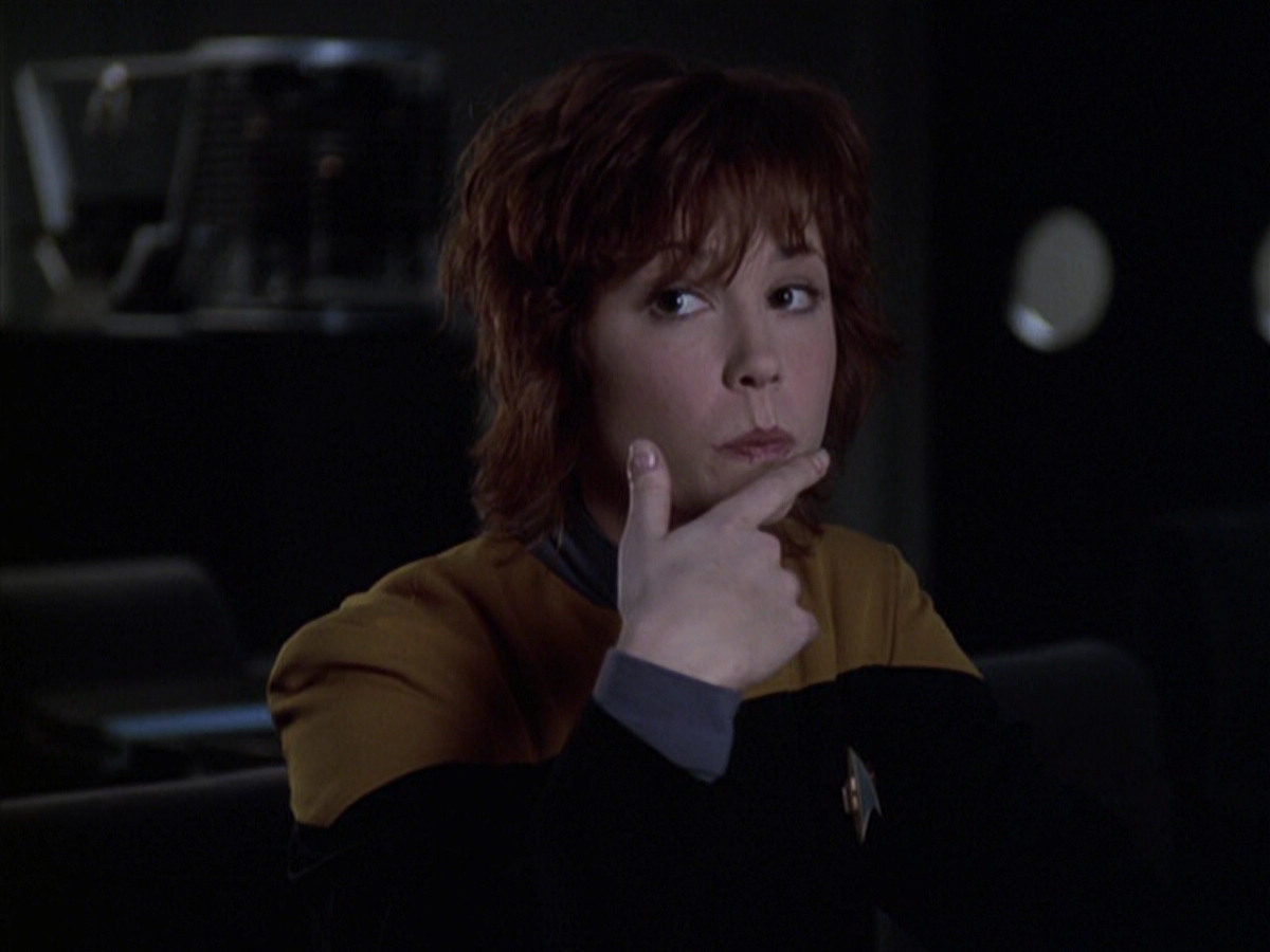 extant_StarTrek_VOY_6x18-AshesToAshes_03004.jpg
