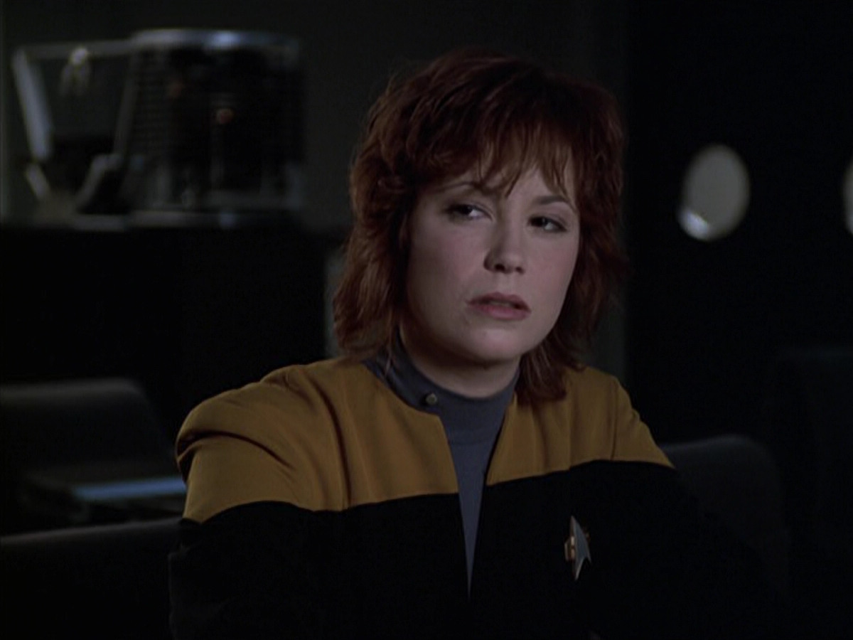extant_StarTrek_VOY_6x18-AshesToAshes_03079.jpg