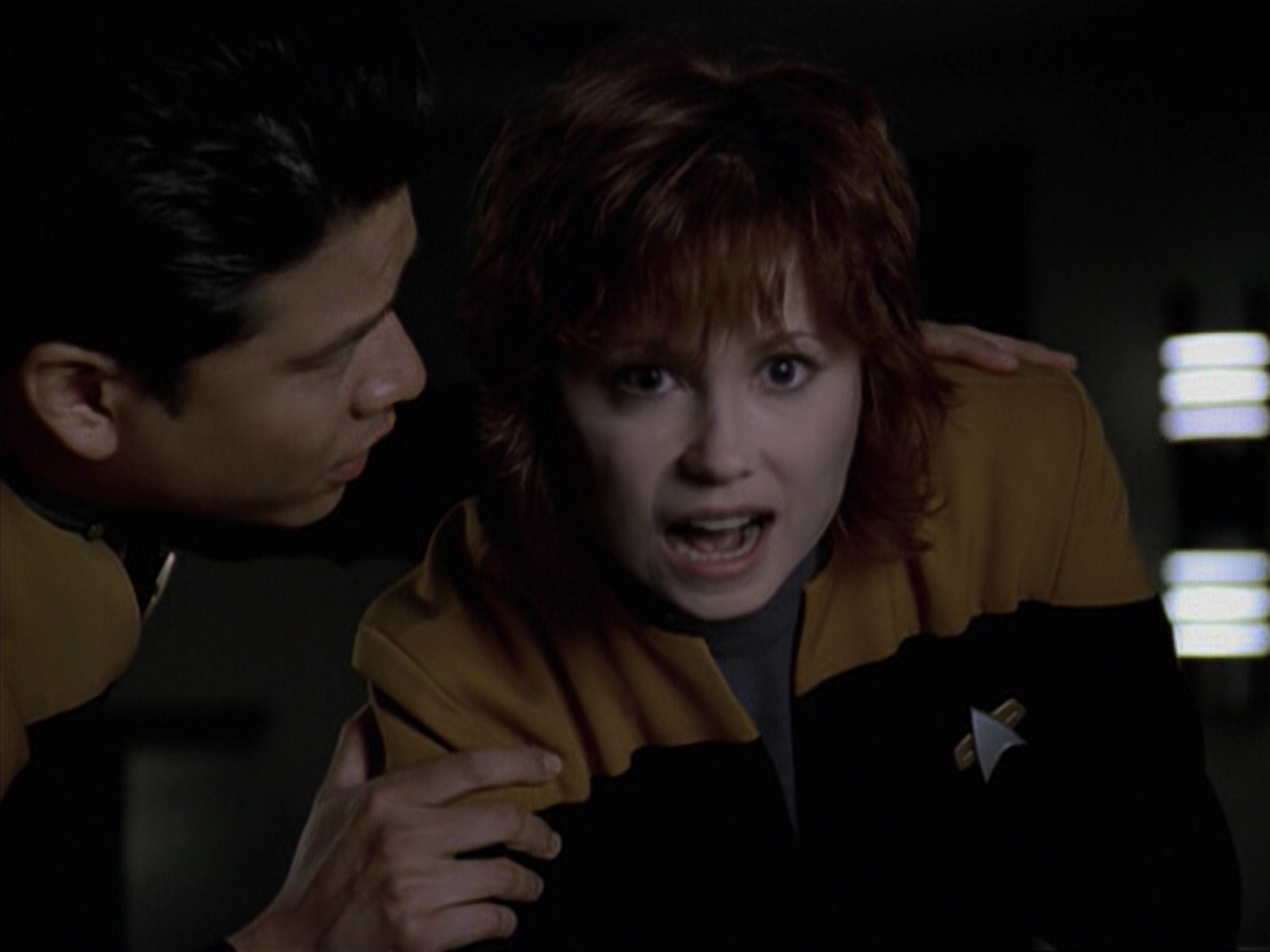 extant_StarTrek_VOY_6x18-AshesToAshes_03091.jpg