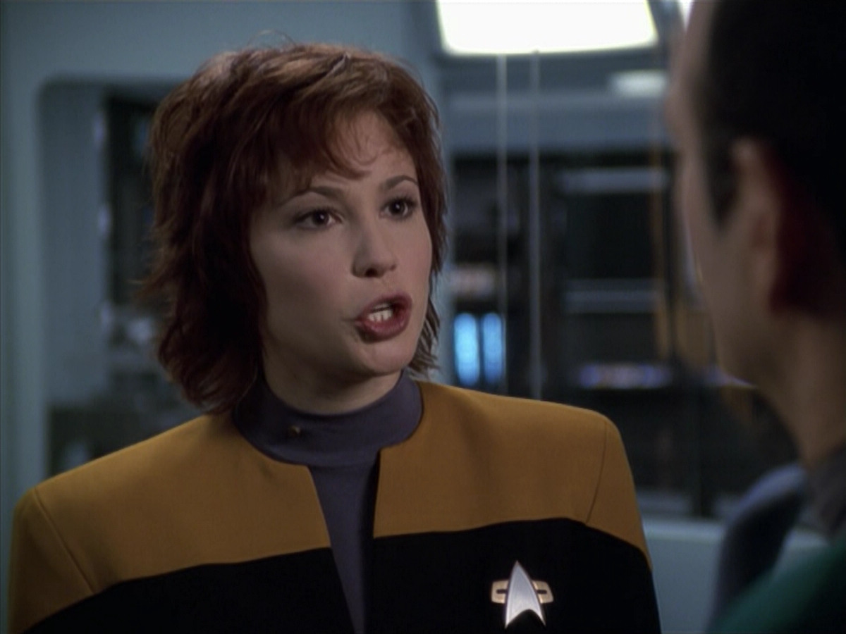 extant_StarTrek_VOY_6x18-AshesToAshes_03139.jpg