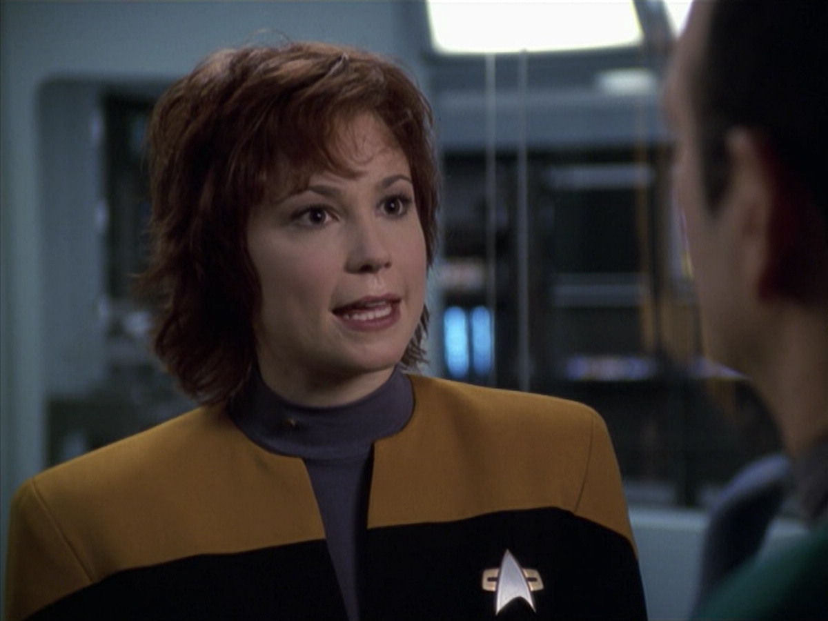 extant_StarTrek_VOY_6x18-AshesToAshes_03140.jpg