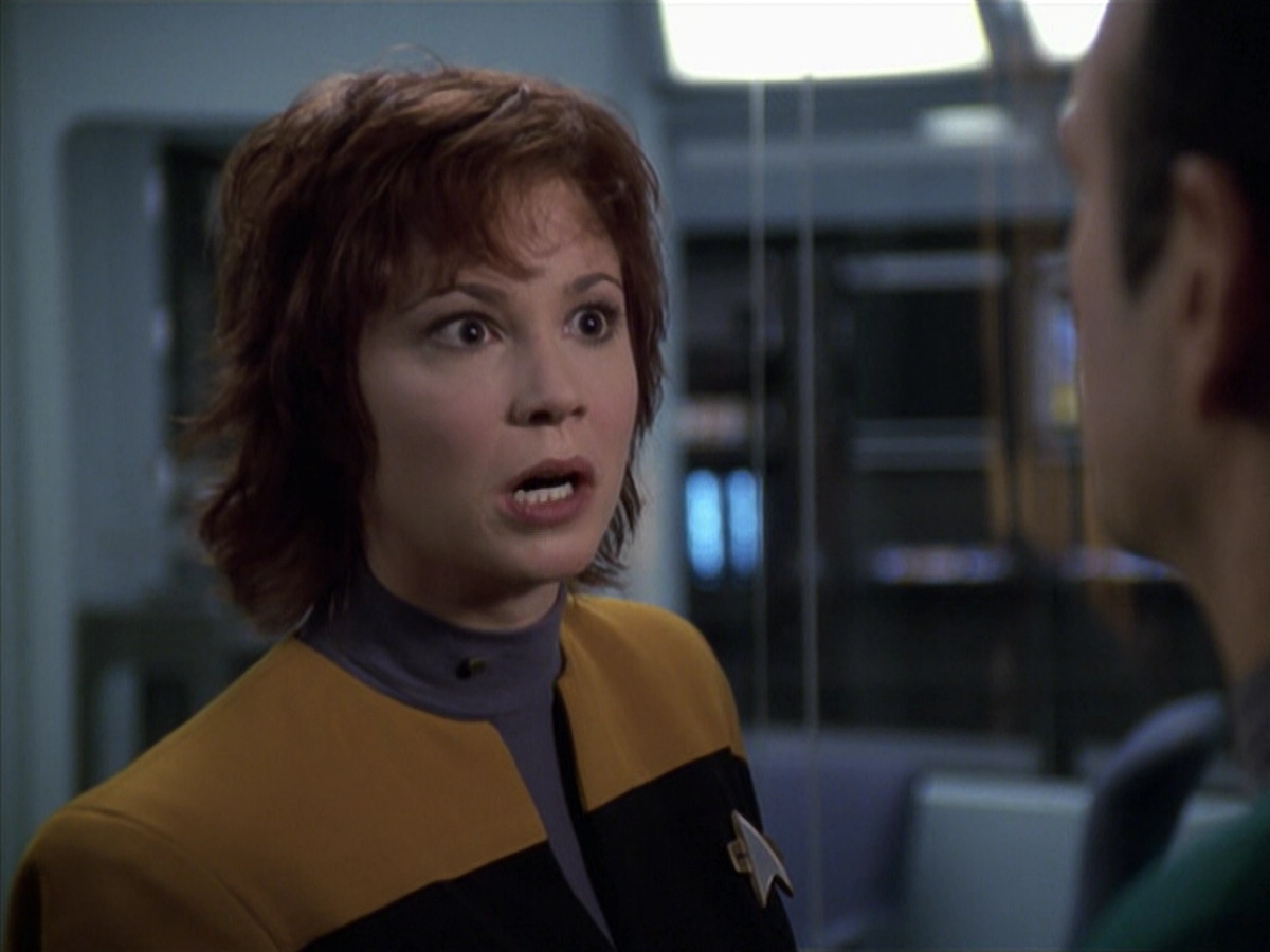 extant_StarTrek_VOY_6x18-AshesToAshes_03146.jpg