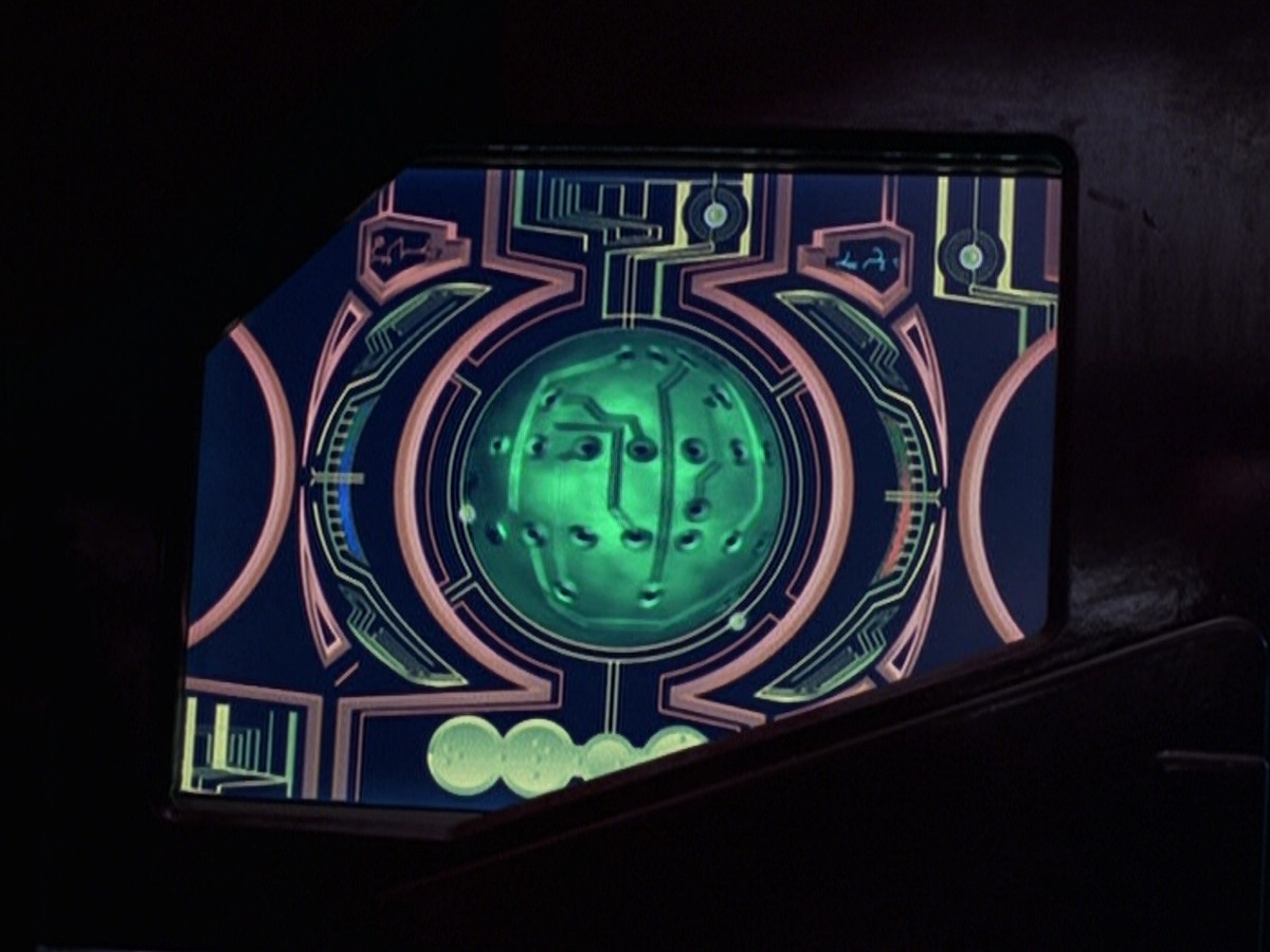 extant_StarTrek_VOY_6x18-AshesToAshes_03170.jpg