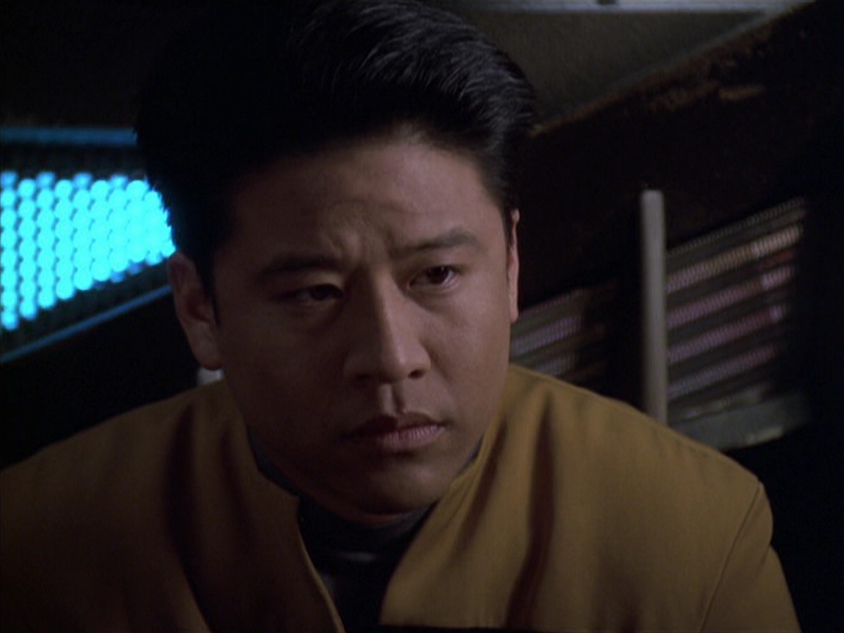 extant_StarTrek_VOY_6x18-AshesToAshes_03292.jpg