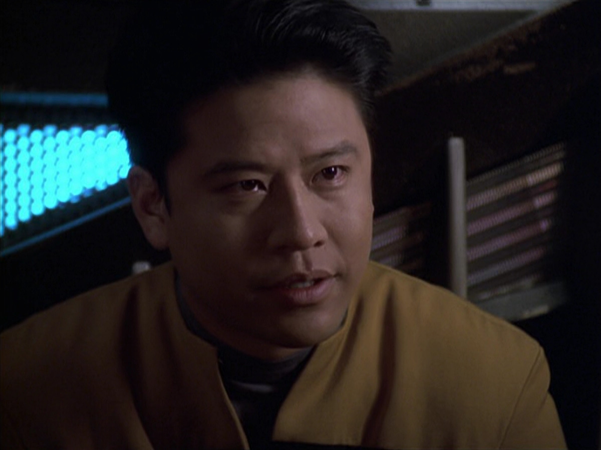 extant_StarTrek_VOY_6x18-AshesToAshes_03310.jpg