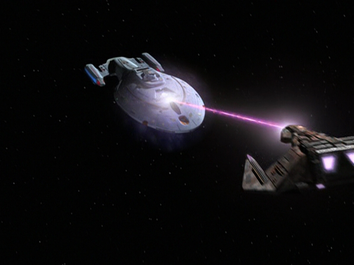 extant_StarTrek_VOY_6x18-AshesToAshes_03326.jpg