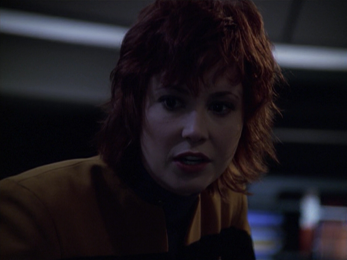 extant_StarTrek_VOY_6x18-AshesToAshes_03362.jpg