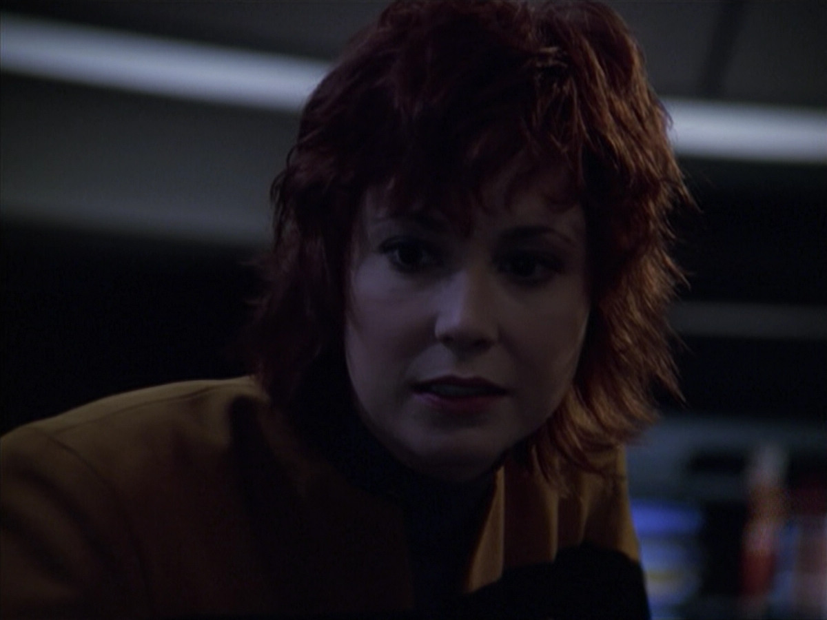 extant_StarTrek_VOY_6x18-AshesToAshes_03365.jpg