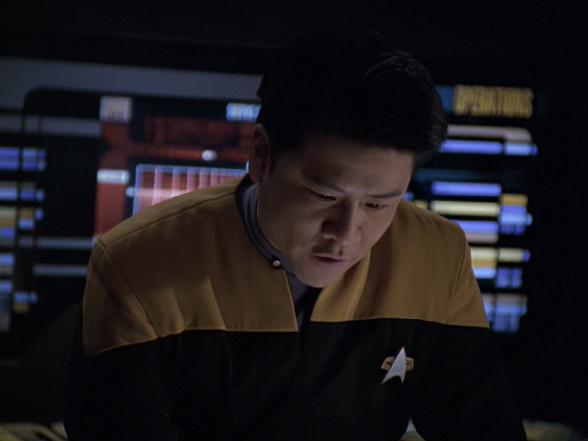 extant_StarTrek_VOY_6x18-AshesToAshes_03378.jpg